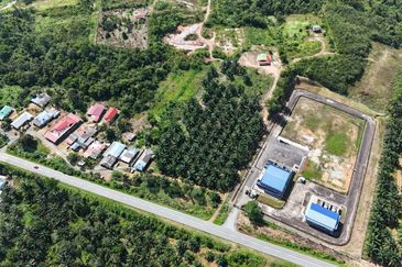 Tanah Sawit 2.9 ekar Kg Sayang Sedili Besar, Tepi Jalan Besar