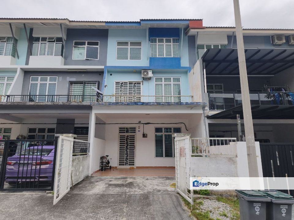 VERY NICE 2.5 Storey Terrace House TAMAN SCIENTEX SENAI, Johor, Senai