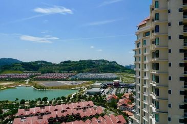 Desa ParkCity (Nadia Parkfront Condominium)