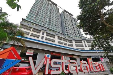 Vista Alam Serviced Apartment