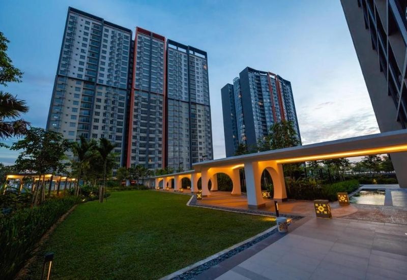 Gravit8 @ Klang South