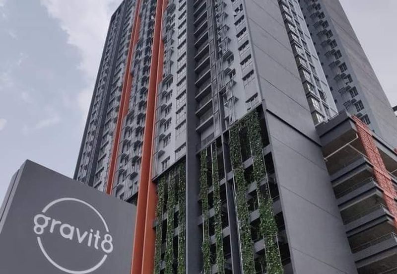 Gravit8 @ Klang South