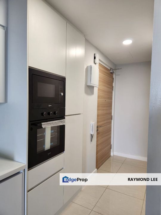 Sentral Suites-Corner Unit 1+1 Bedrooms Fully Furnish, Kuala Lumpur, KL Sentral