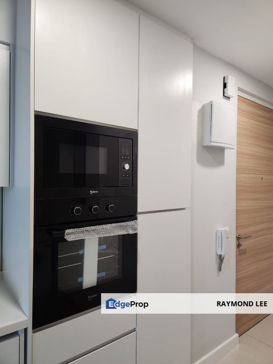 Sentral Suites-Corner Unit 1+1 Bedrooms Fully Furnish, Kuala Lumpur, KL Sentral