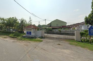Bandar Puncak Utama