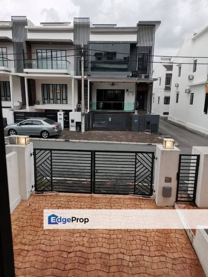  Ipoh South Precinct 2.5 Storey House For Rent, Perak, Ipoh