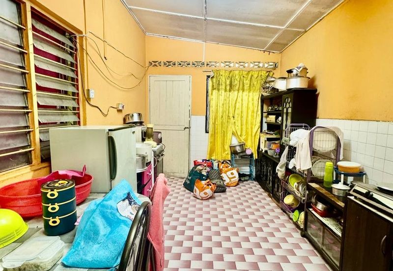 Taman Jujur, Sikamat