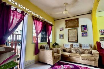 Taman Jujur, Sikamat