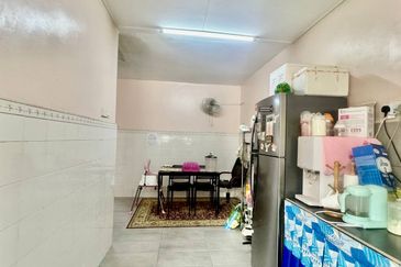 Persiaran Puncak Alam 1 