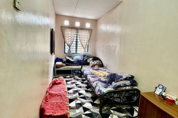 Persiaran Puncak Alam 1 