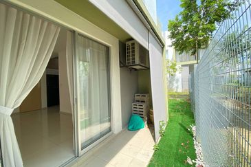 Casa Wood, CyberSouth