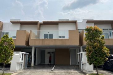 Casa Bluebell @ Cybersouth