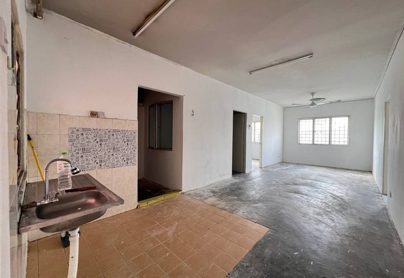 Pangsapuri Seri Saujana