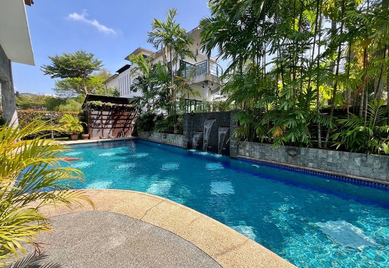 Perdana Lakeview East