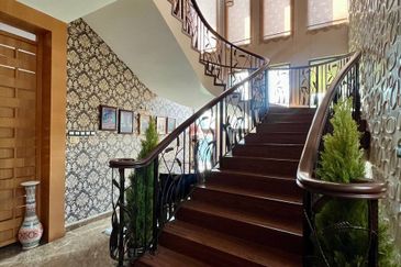 Perdana Lakeview East