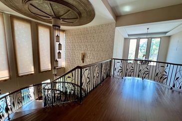 Perdana Lakeview East