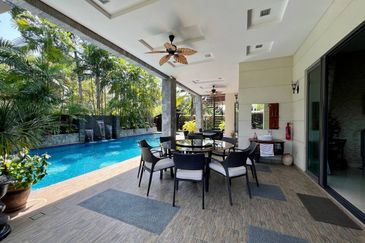 Perdana Lakeview East