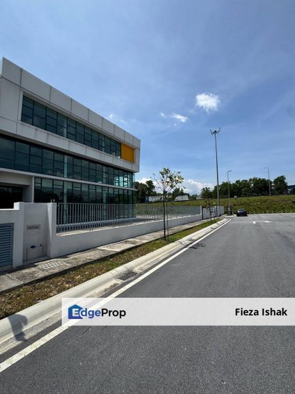 Rawang Warehouse 3 Storey Semi D For Sale, Selangor, Rawang