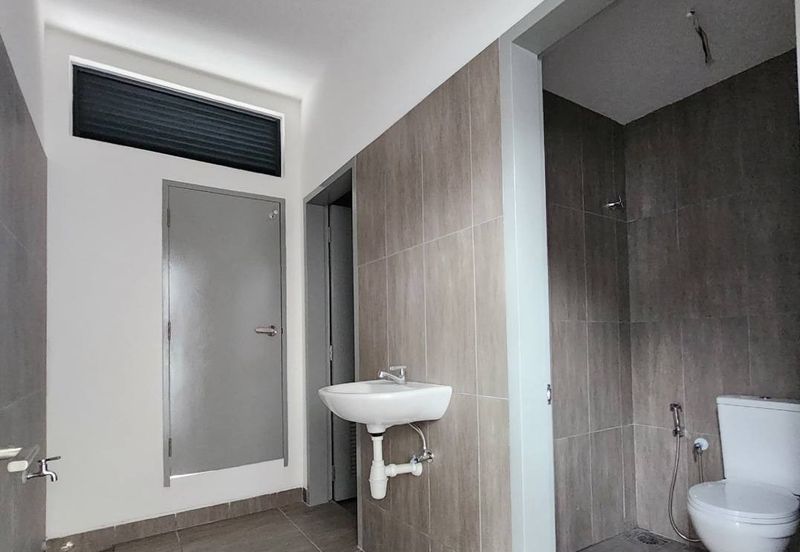 Elmina Business Park