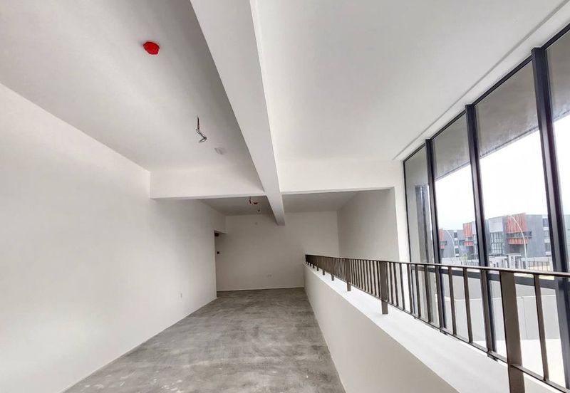 Elmina Business Park