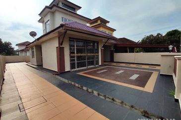 1.5 Storey SEMI-D Puncak Alam Selangor