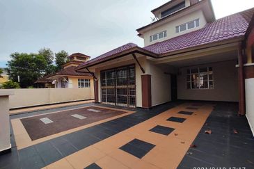 1.5 Storey SEMI-D Puncak Alam Selangor