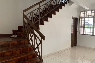 1.5 Storey SEMI-D Puncak Alam Selangor