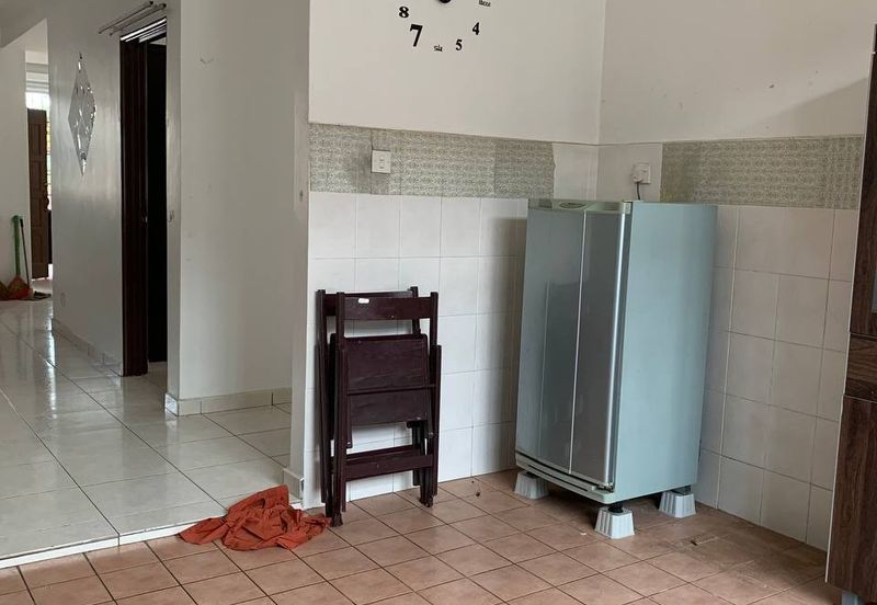 Berbaloi!! 1.5 Storey Semi-D Bandar Puncak Alam 