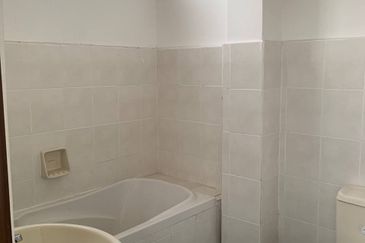 1.5 Storey SEMI-D Puncak Alam Selangor