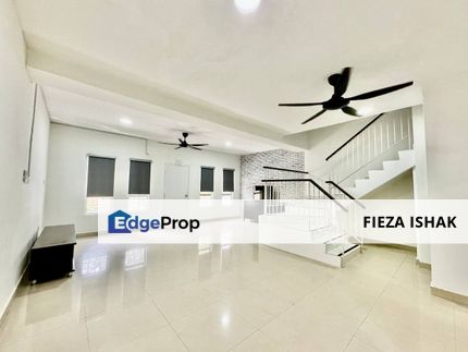 RENOVATED Townhouse GROUND Floor Cyberia Cyberjaya, Selangor, Cyberjaya