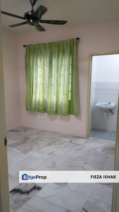 LEVEL 2 Apartment Astana Alam Bandar Puncak Alam, Selangor, Kuala Selangor