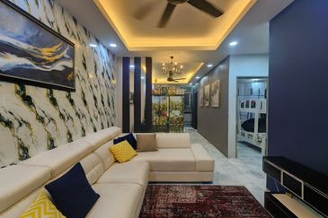 Persiaran Puncak Alam 1 