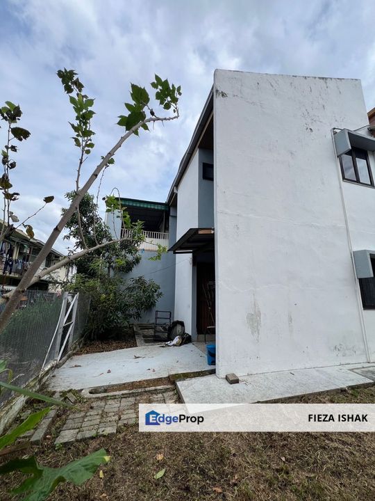 For Sale End Lot Kemensah Heights 2 Storey Terrace, Selangor, Ampang