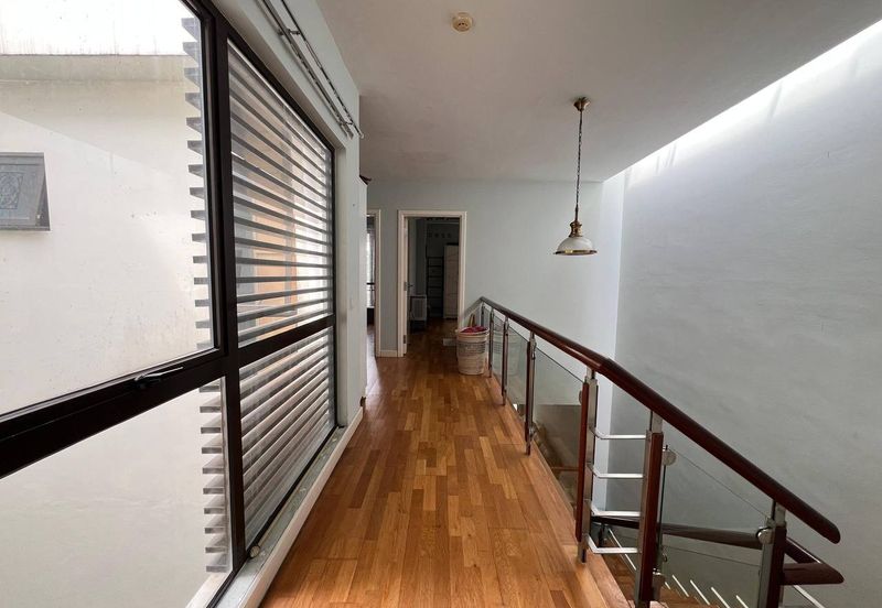 Mozart, Symphony Hills