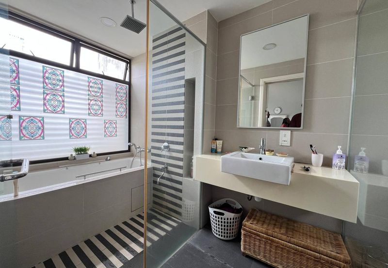 Mozart, Symphony Hills