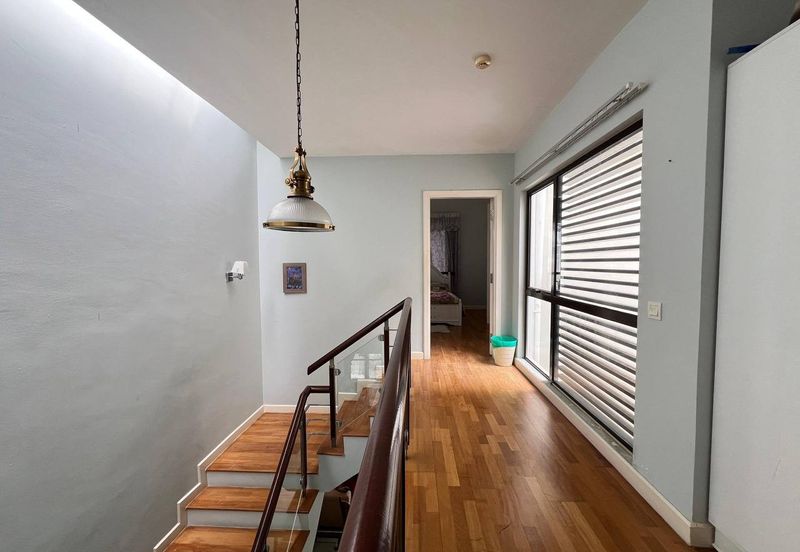 Mozart, Symphony Hills