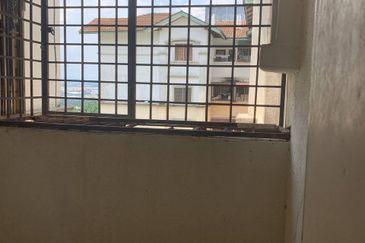 Astana Alam Apartment