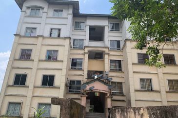 Astana Alam Apartment