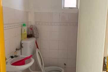 Astana Alam Apartment