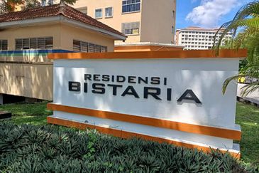 Residensi Bistaria, Ukay Bistari