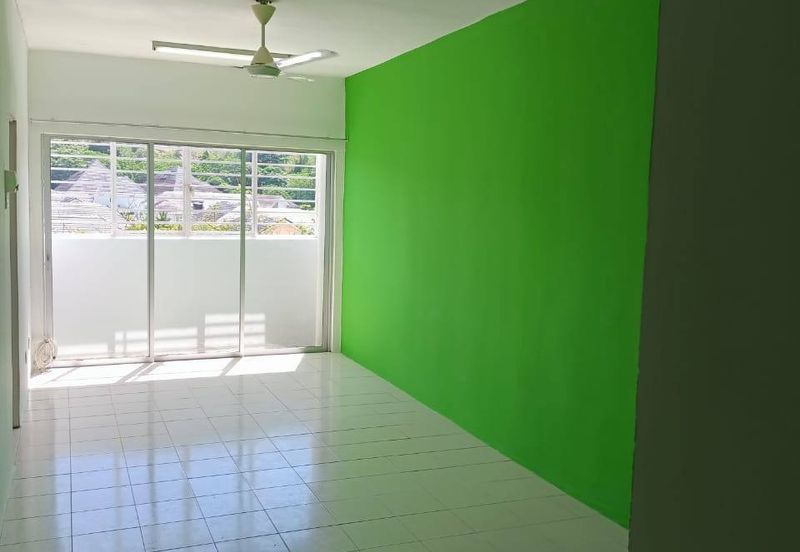 Residensi Bistaria, Ukay Bistari