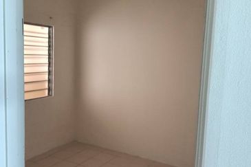 Residensi Bistaria, Ukay Bistari