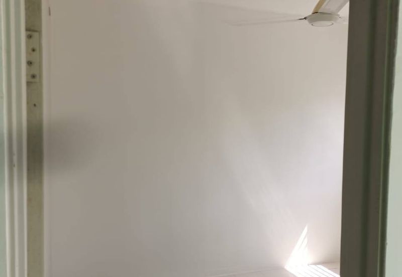 Residensi Bistaria, Ukay Bistari