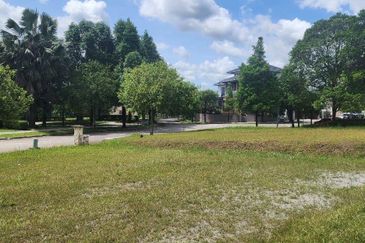 Perdana Hills ( Presint 11 )