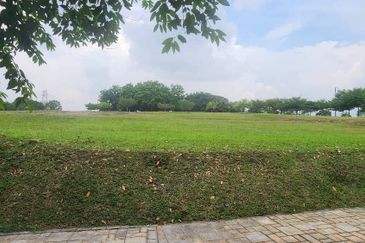 Perdana Hills ( Presint 11 )