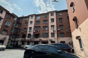 Kenanga Apartment, Taman Bukit Kinrara