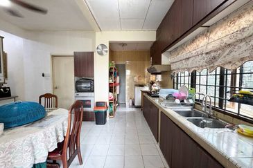 Bandar Tun Hussein Onn