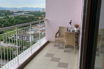 Indah Alam Condominium