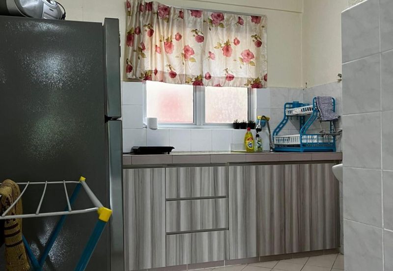 Medium Cost Flat in PKNS Seksyen 7, Shah Alam For Sale