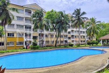 Bandar Puteri Sri Cassia - value unit in a vibrant township. Good Buy